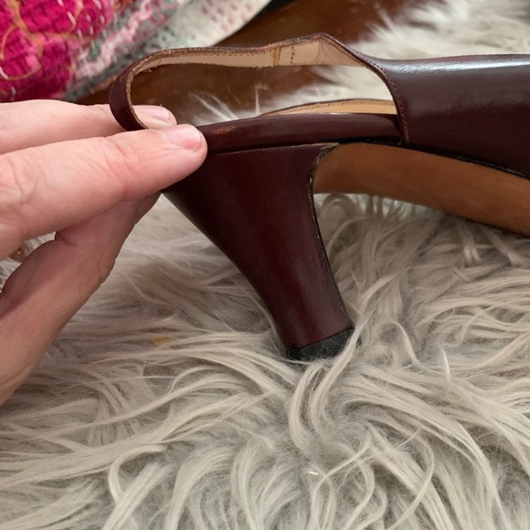 Salvatore Ferragamo Bow Toe Sling-back Heels - Picture 4 of 7